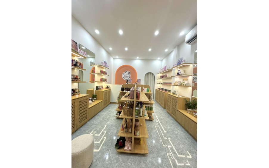 Sang nhượng Shop tại 291 Núi Thành , Hải Châu , ĐÀ NẴNG