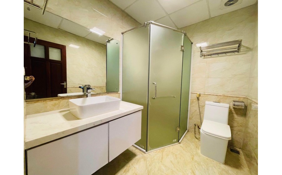 ĐỘC HIẾM-Mặt Phố Hoàng Văn Thái, Thanh Xuân 70m2/ 8Tầng 28 Tỷ,Vỉa hè, KD đỉnh