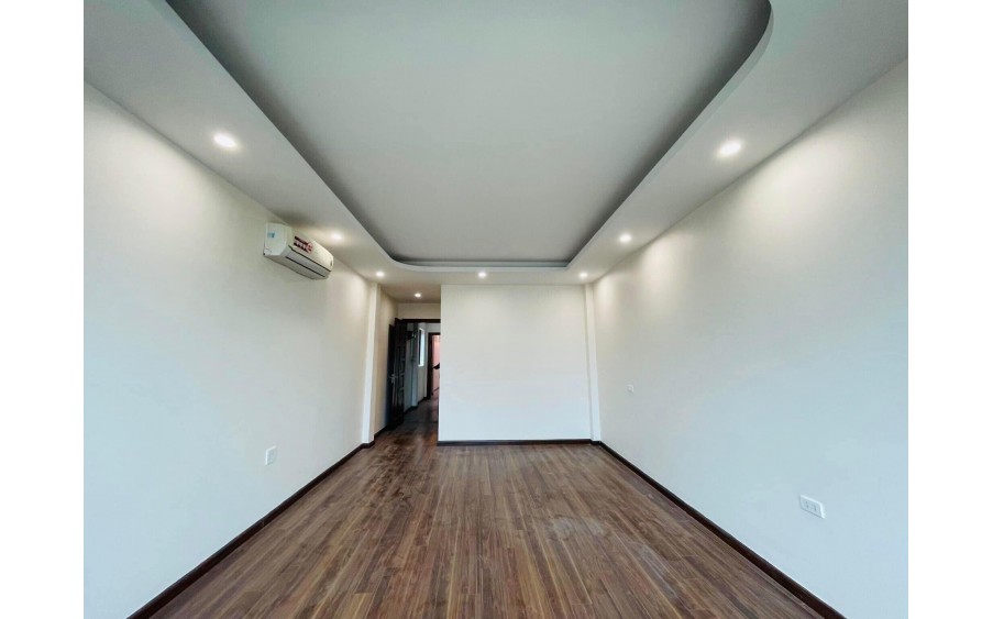 ĐỘC HIẾM-Mặt Phố Hoàng Văn Thái, Thanh Xuân 70m2/ 8Tầng 28 Tỷ,Vỉa hè, KD đỉnh