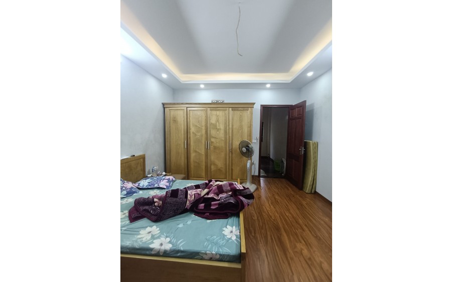 HOT!Nhà lô góc,55m2,MT 4,5m, ô tô, kinh doanh, cạnh Royal City, Nguyễn Trãi