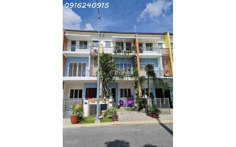 Bán nhà KĐT Sun Casa P. Hòa Phú, trung tâm TP mới Bình Dương, DT 90m2 giá 2,8 tỷ có TL