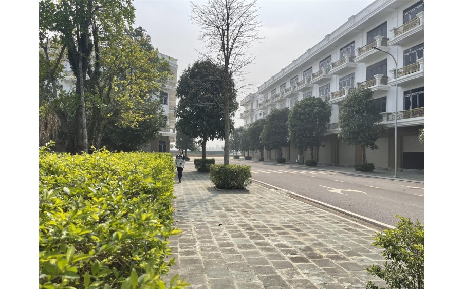 THANH TOÁN  1.8 TỶ NHẬN NHÀ TT TP.THANH HÓA. SANG TÊN SỔ NGAY. LH: 0966 343 969