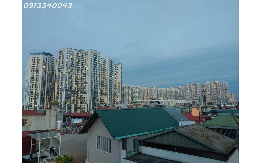 Gia đình tôi chuyển nhượng đất; ô tô vào nhà số 19 ngõ 60 phố Yên Lạc Hà Nội