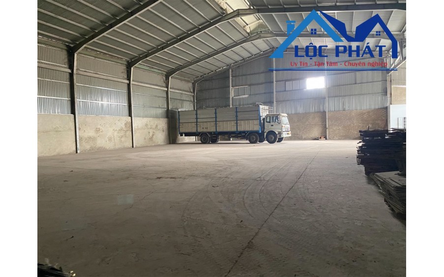 Cho thuê xưởng 1000m2 P Tân Hòa, TP Biên Hòa Đồng Nai giá 30tr