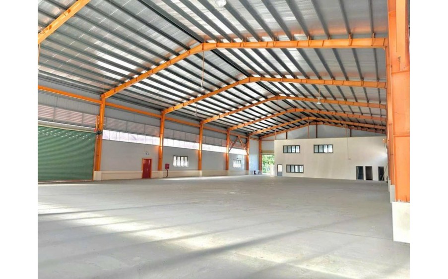 CHO THUÊ XƯỠNG KCN PHÚC LONG-LONG AN.Tổng diện tích 2.200 m2.Giá Cho Thuê : 7.500 $/tháng ( chưa VAT)