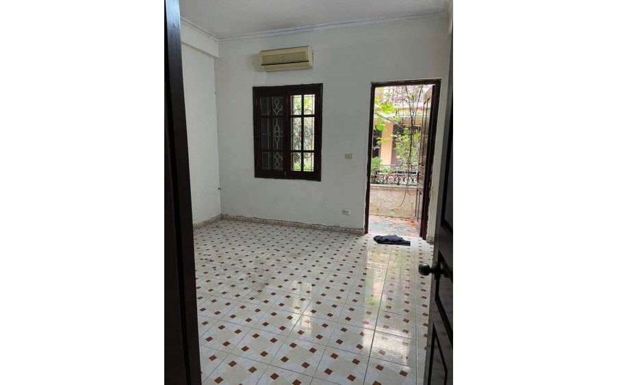 CHO THUÊ NHÀ CHỢ MÙNG 8 THÁNG 3 HAI BÀ TRƯNG 60M2, 3 TẦNG, 4 NGỦ, 12 TRIỆU