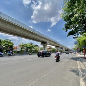 HOT!Nhà lô góc,55m2,MT 4,5m, ô tô, kinh doanh, cạnh Royal City, Nguyễn Trãi