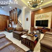 Bán Nhà Đẹp, Thái Thịnh, Đống Đa, Ngõ Thông Ô Tô, Diện Tích 40m2, 5 Tầng Full Nội Thất, Gía 8 Tỷ.