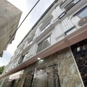 Bán nhà ngõ 51 Quang Tiến 35mx5T 3PN mới đẹp nhà thoáng hơn 4 tỷ chỉ 30m ra oto Nam Từ Liêm