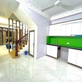BN THỊNH QUANG, ĐỐNG ĐA, DÂN XÂY, 6PN  TẶNG FULL NỘI THẤT, 40M2*5T*MT3.8M* NHỈNH 7 TỶ
