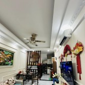 BN PHỐ 8/3 , HAI BÀ TRƯNG, GẦN PHỐ, NHÀ ĐẸP, LÔGÓC,35/38M2*5T*MT3.7M*6.6 TỶ