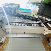BÁN NHÀ NGUYỄN KHUYẾN, TT ĐỐNG ĐA, 30M 5T, GIÁ CHÀO 5 TỶ 4, LÔ GÓC, SÁT PHỐ, NGÕ NÔNG