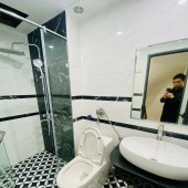 Tôi chính chủ cho thuê cả nhà mới hoàn thiện, Kinh doanh, VP 130m2- 4.5T, 32 Tr. Khu Văn Miếu