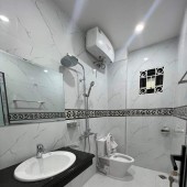 Tôi chính chủ cho thuê nguyên căn mới, Trung Kính; Kinh doanh, VP, 94m2* 4.5T- 20 Tr