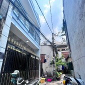 Bán nhà Tân Bình, Phạm Văn Bạch, 4 tầng, 40m2, nở hậu, xung quanh đầy đủ tiện ích, 4.5T