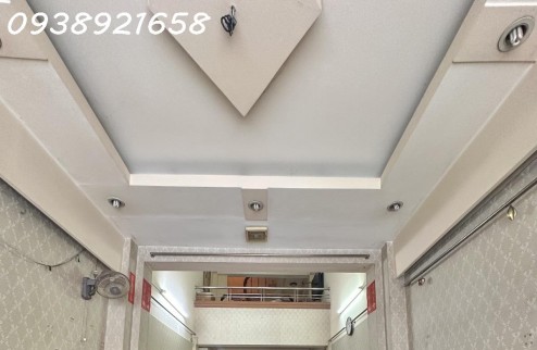 *CHỈ10.8TỶ Mặt Tiền KD -Nguyễn Tiểu La,5Tầng 40m2,Nở Hậu Nhẹ,Hoàn Công Đủ.