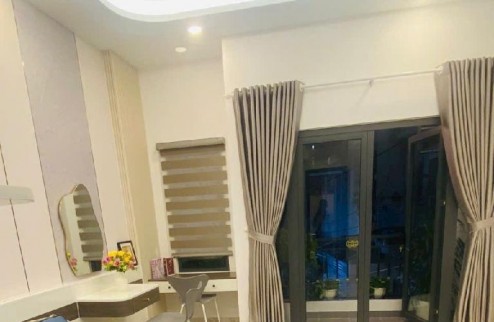 CẦN BÁN GẤP NHÀ 52M2 -BỀ NGANG 4M - SÁT BÊN VINCOM QUANG TRUNG GÒ VẤP - hon 4TY