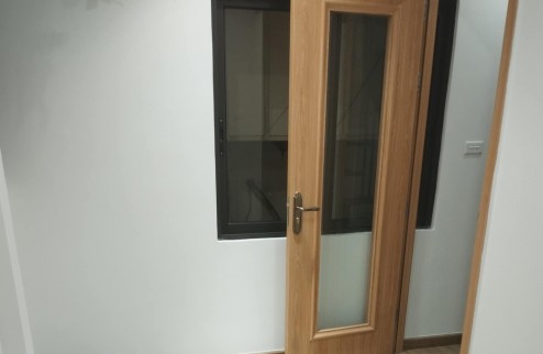 Bán nhà Lương Ngọc Quyến, 20m2, 5 tầng, mặt tiền 4m, 5.5 tỷ, đẹp mới, vuông vắn