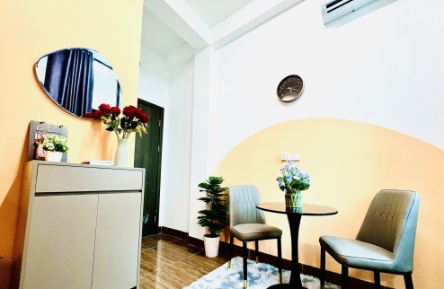 Nhà Đẹp Tại Đại La, Ngã Tư Vọng, Ô Tô - Giá 9.9 Tỷ, 65m2, Nhà 3 Tầng.