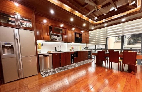 Bán Nhà 7 Tầng, 55m², Thang Máy, Giá 11.5 Tỷ, Trương Định, Hai Bà Trưng