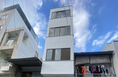 BÁN NHÀ MỚI XÂY 4 TẦNG ĐƯỜNG KHE SANH -TÔ HIỆU NHA TRANG NGAY SÁT BIỂN