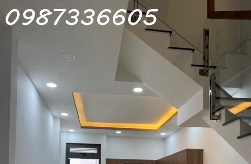 BÁN NHÀ 75M2, 3 TẦNG  XE HƠI TẤN CỬA, 4 PHÒNG NGỦ,  CÁCH VÀI BƯỚC RA MẶT TIỀN NHỈNH 5 TỶ,