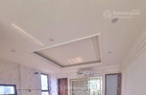 Hiếm! Hoa hậu mặt phố nguyễn khang 63m2 view Láng. G63 tránh đỗ, vỉa hè đá bóng. TM xịn. KD đỉnh