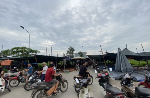 Chính chủ cần bán căn Shophouse mặt đường Nguyễn Văn Cừ 40m - Phù Khê Bắc Ninh