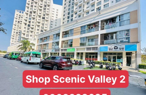 Tại khu căn hộ Scenic Valley 2 Phú Mỹ Hưng mở bán 3 căn shophouse được xây dựng 1 trệt + 1 lầu, 1 số căn sẽ có thêm sân vườn