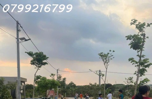 Đất nền Đồng Nai sổ riêng thổ cư 1 sẹc QL1A . Hỗ trợ vay 3 bên , giá trọn sổ 1 tỷ 150  Lh 0799 216 799 em Trinh.