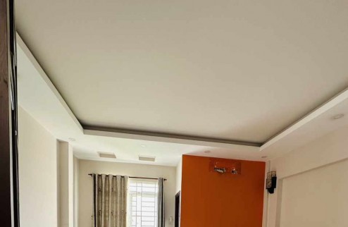 BÁN GẤP 
NHÀ NGUYỄN DUY TRINH - PHÚ HỮU - THỦ ĐỨC 180M2 ( 10 X 18 ) 4 TẦNG - 8PN + 9WC
 - XE HƠI NGỦ TRONG NHÀ