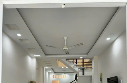 Nhà 4x22m Thạnh Xuân 25, nhiều nội thất sạch đẹp, hẻm xe tải