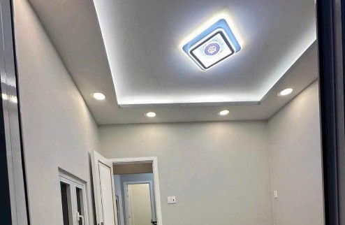 Phó Cơ Điều trung tâm Q11, sát vách Q10 DT 3,8x8m 3 tầng 4 PN lô góc vị trí đẹp giá chỉ 5,18 tỷ TL.