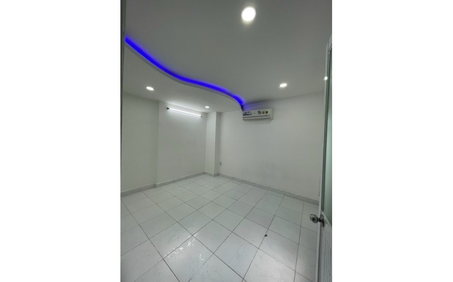 Bán Nhà Nguyễn Thức Đường, Phường An Lạc A, Quận Bình Tân.DT 40m2 x 3 tầng (4 x 10). Giá 4.2 tỷ TL.