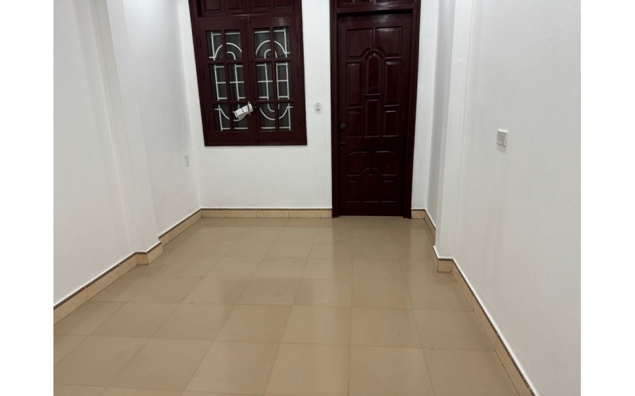 BÁN NHÀ NGỌC THỤY 36M2, 4 TẦNG, DÂN XÂY, Ô TÔ ĐỖ CỬA , GẦN CÔNG VIÊN, TIỆN ÍCH NGẬP TRÀN