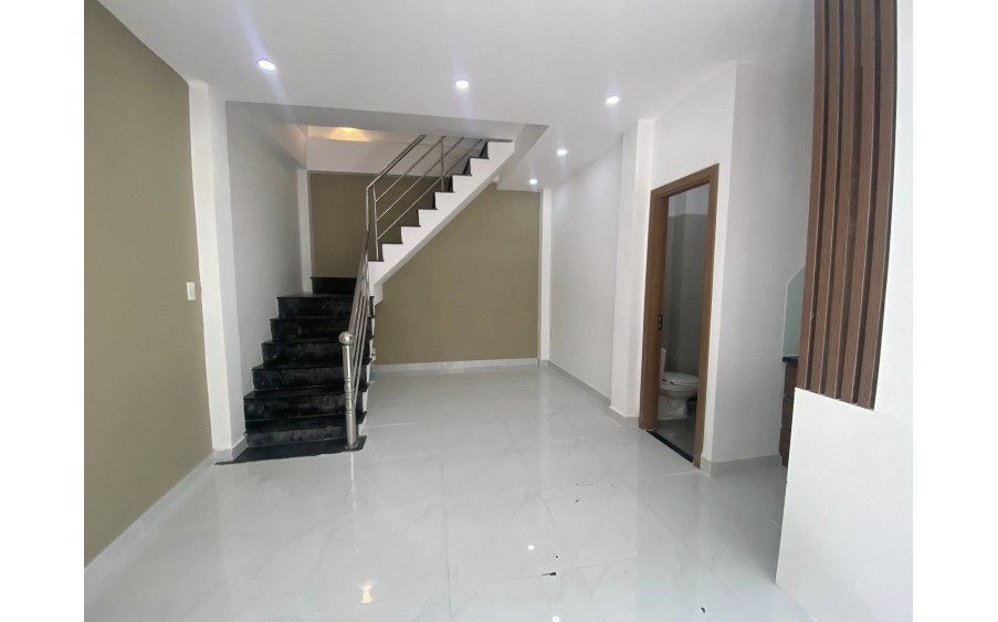 A - Nhà bán  Phú Nhuận 67m2 ,  5 Tầng BTCT -  Lê Văn Sỹ P13  Giảm còn 6 tỷ 2