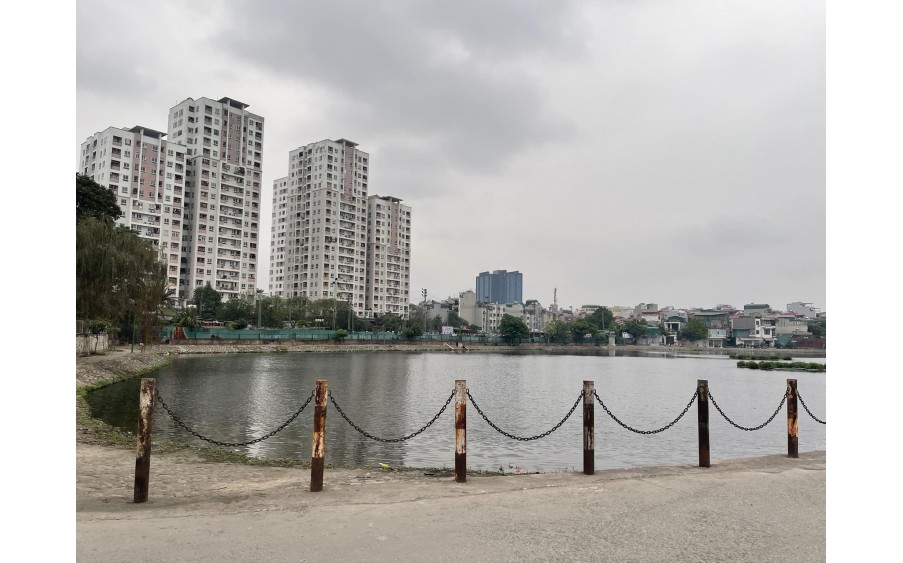 Bán đất tặng nhà C4 diện tích 54m2 tại ngõ 197 đường Hoàng Mai giá 6.6 tỷ