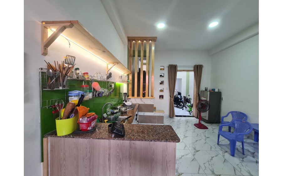 Bán ngôi nhà 3 Tầng , Ô Tô Thông Nguyễn ảnh Thủ, TT Q12, Gía Rẻ