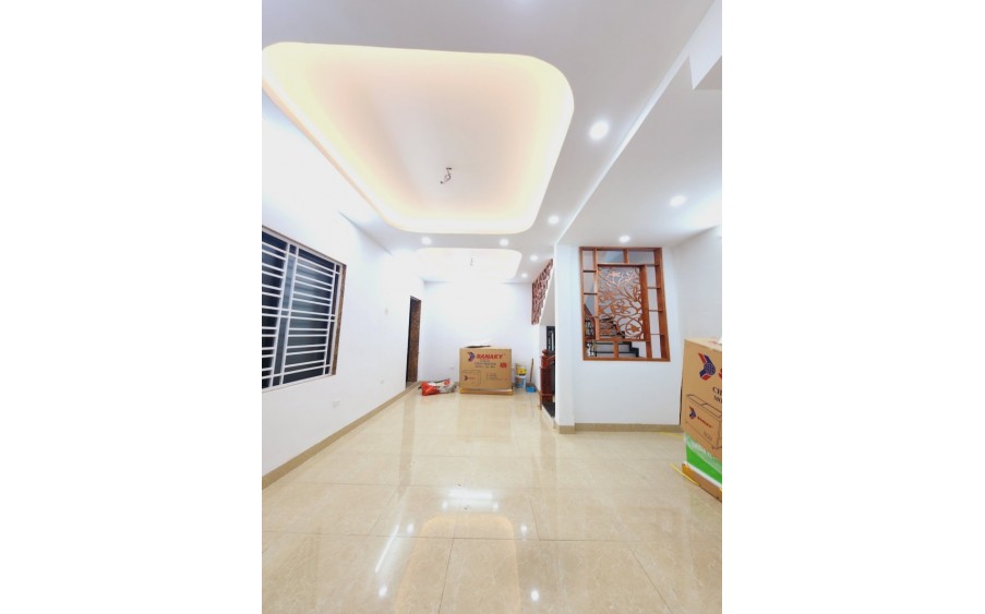 Bán Nhà Mặt Ngõ Ô Tô Tránh, Hoàng Văn Thái, 50m², Giá 9.5 Tỷ, Kinh Doanh