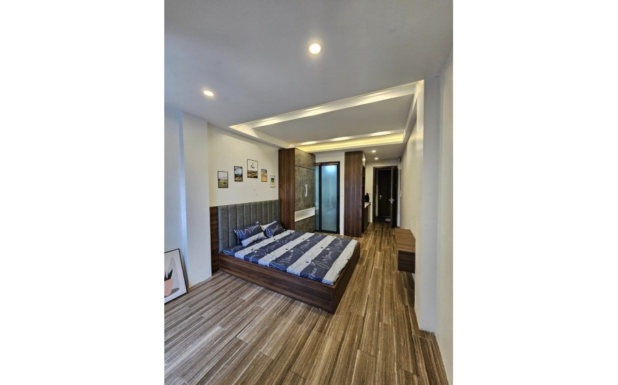 Bán Nhà Tập Thể Thái Thịnh - 110m² - Tầng 2 - 2.35 Tỷ - Đống Đa