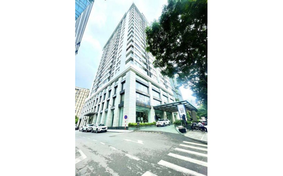 Cần bán chung cư Hoàng cầu Skyline, 36 Hoàng Cầu, Đống Đa, DT 125m, 3 ngủ, 2 sinh, 2 ban công