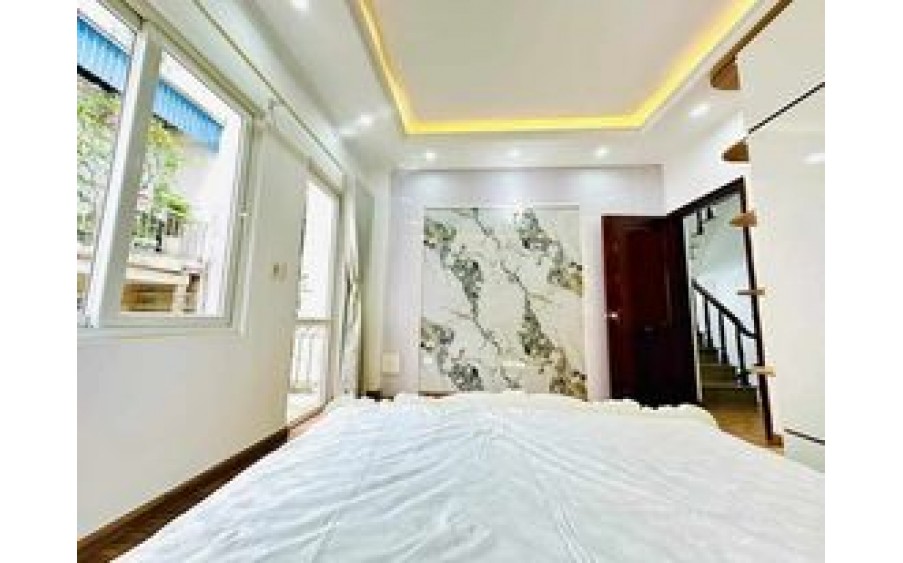 CHẤN ĐỘNG! PHỐ THÁI HÀ, LÔ GÓC, KD Ô TÔ, GẦN PHỐ: 44M, 5T, MT: 4M, 13.2 TỶ ĐỐNG ĐA