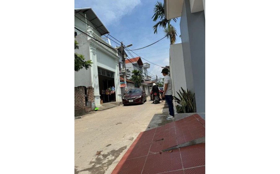 Chỉ hơn 800 triệu!- Chính chủ gửi em bán độc quyền lô đất 42m2 thôn Yên Kiện, xã Đông Sơn, Chương Mỹ, HN- Đường thông ô tô vào tận đất - Full