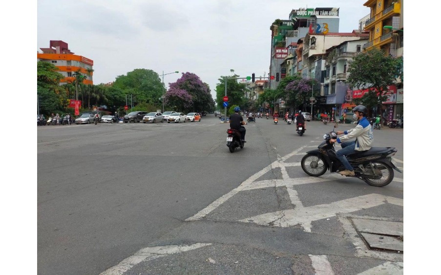 HIẾM-SIÊU VIP-Mặt Phố Kim Mã Gần LOTTE & Vincom Metropolis: 55m2/ MT 4.6m 35.5 Tỷ