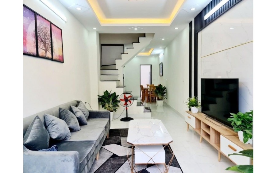 Bán Nhà Trường Chinh, 41.4m², 6 Tầng, Giá 7.68 Tỷ, Thang Máy, Kinh Doanh