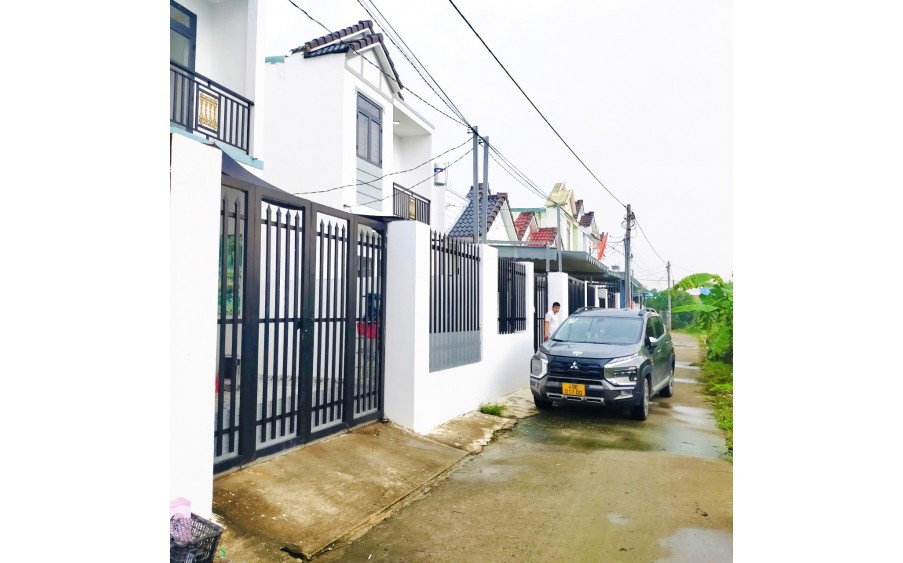 nhanh thì còn chậm thì thôi vì nhà giá này chỉ có 1 căn thôi