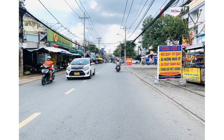 Sở Hữu Ngay Nhà ngay gần đường Nguyễn Duy Trinh - Vị Trí  chuẩn, Giá tốt Khu Vực.