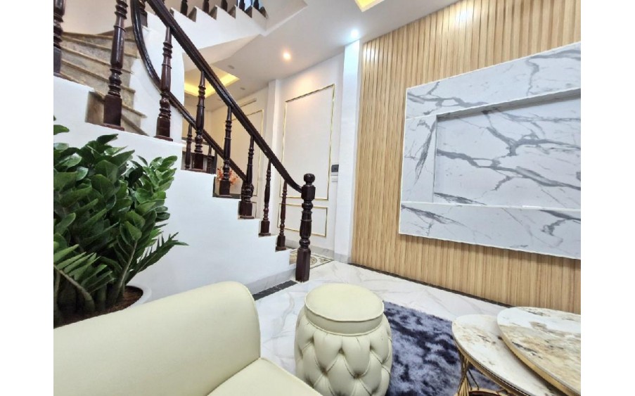 Chú Tuấn Bán Nhà Ở Cầu Giấy - Sang Mỹ Định Cư Cùng Con Zai
Nên Giá Bán Rẻ Giật Mình