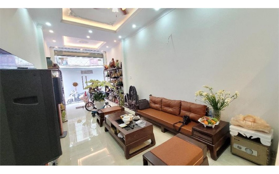 Bán nhà 7 tầng, Thanh Xuân, Hà Nội. DT 50m2, có thang máy. Giá chào nhỉnh 12 tỷ có thương lượng