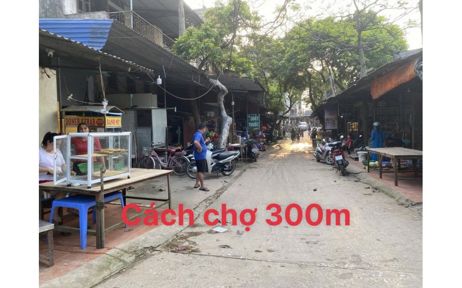 em bán giúp chủ lô đất ven đô  giáp Hà Đông , GIÁ NHỈNH HƠN 1 TỶ SỞ HỮU LÔ ĐẤT 47,8 m2 GIÁP QUẬN HÀ ĐÔNG
- Diện tích 47,8 m2  đất thổ cư  Quân đẹp